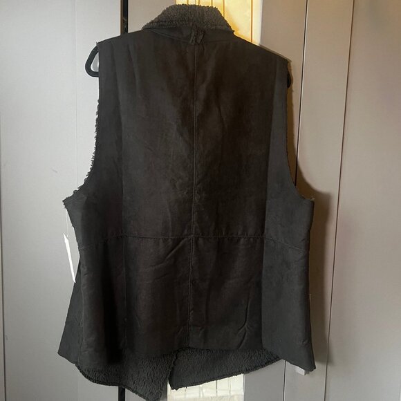 Stella & dot  Black Sherpa Faux Suede Chalet Vest  NWT Womens  Size 1X - Picture 11 of 12